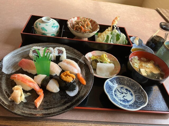 食楽まるさん - 南気仙沼（寿司）の写真