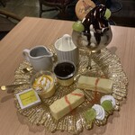 cafe brick - 黒崎プリン　チーズケーキ（本日のケーキ）　チョコパフェ（本日のパフェ）　アフォガード