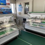 大村湾漁業協同組合 - 魚売り場と惣菜コーナー