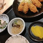 大宮横丁酒場 - カキフライ定食 おかずアップ！