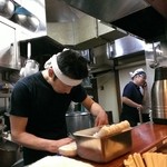 厨房には七麺鳥とくろ㐂の両巨頭が・・・！