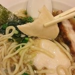 七麺鳥 - ハーブ系の柔らかい鶏叉焼！