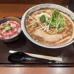 てしお川 - 味噌ホルモン行者＋牛トロ飯