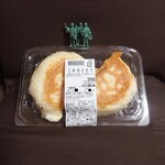 麒麟飯店 - 料理写真:三鮮焼き餃子（2個/290ｇ）429円