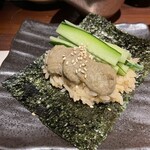 Sakana To Sake Hanatare - 蟹味噌の手巻き寿司