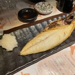 Sakana To Sake Hanatare - 鯖塩焼き