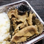 あらいやオートコーナー - 焼肉は甘めのタレ