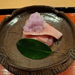 御料理 貴船 - 寒ブリの刺身