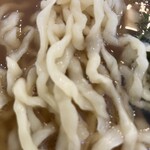 らーめん 旬彩 - 手揉みちぢれ麺✨美味しい！