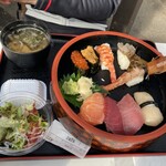 海鮮茶屋 活き活き亭 - 寿司定食