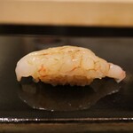 Asabu Juuban Sushi Tomo - ボタンエビ
