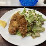 ゆたか食堂 - 牡蠣フライ２個