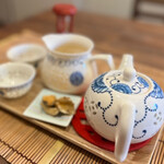 88+茶楼 - ◯茉莉龍茶(ジャスミン茶）¥600