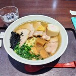 北海道ラーメン紀行 - あごだし中華そば塩+チャーシュー