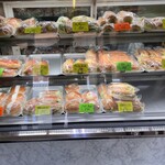 ずんちゃんパン - 店内の商品ケース