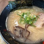 博多ラーメン つる - 