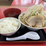 ラーメン もっけだの - 『朝食セット(ラーメンニンニク野菜マシマシ)』