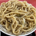 ラーメン もっけだの - 『朝食セット(ラーメンニンニク野菜マシマシ)』の天地返し