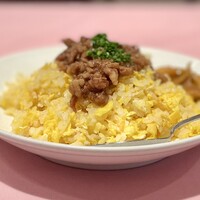シェフス - 肉のせ炒飯