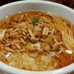 佐藤養助 トピコ店 - なめこは麺のツルツルさと良く合う。