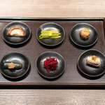 USHIGORO S. - 旬野菜6種 北海道産原木椎茸 茨城県産根三つ葉 静岡県産海老芋 山形県産サファイヤなす 熊本県産ビーツ 長野県産市田柿