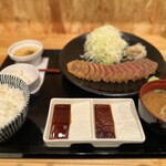 牛かつ･牛煮込み 鈴乃家 - 