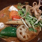 Taiga Kare - 挽き肉と納豆の野菜カレーのアップ