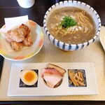 麺屋 八っすんば - 