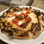 400℃ PIZZA - ワンランク上のマルゲリータ