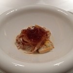 エクアトゥール - ムール貝、馬糞雲丹、ふかひれ、ズワイガニ、コンソメジュレ、クリーム