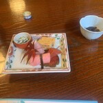 鳥居茶屋 - 先付け:手前の蕪のお寿司はおいしい