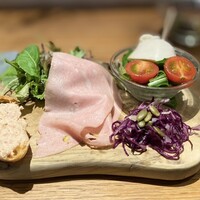 オービカ モッツァレラバー 横浜店 - 
