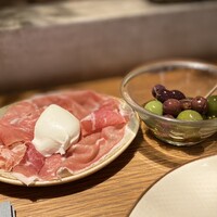 オービカ モッツァレラバー 横浜店 - 