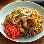 Yakisoba (stir-fried noodles)