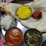 Kolkata - ランチ930円 ナン、白ライスおかわり自由