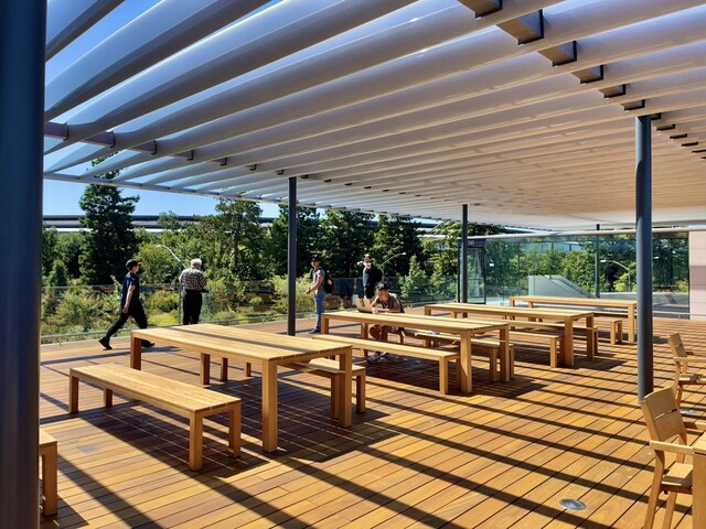 Apple - カフェ様 クパチーノ】新Apple本社に併設したストアとカフェ ＃Apple Park