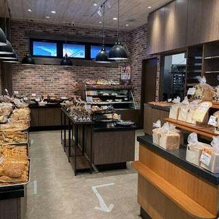 MIYABI cafe & boulangerie_2