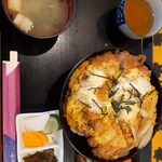 とんかつかつ屋 - 