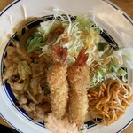 ランチハウス - エビフライとポーク焼肉（850円）