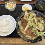 白楽天 - 回鍋肉定食 1350円