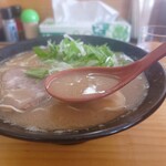 豚骨ラーメン 新井商店 - 濃厚なスープ