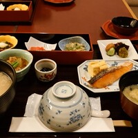 中之島なだ万 - 