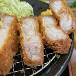 とんかつ 栄ちゃん - ライドサイド。脂身の素晴らしさよ。いくらでも食べれるすごさ。