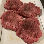 牛三郎 - 