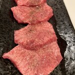 牛三郎 - 