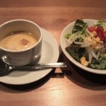 ステーキ＆ハンバーグ Bambu - Ｂセットのスープとサラダ
