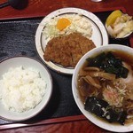 Kiyoshiya Shiyokudou - ラーメン定食　カツ丼　2013年11月