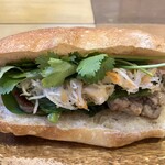 Cafe Akai Harinezumi