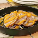 トリワイン ＰＩＫＯＳＨＨＨＵ - 鶏でつくったサラミ～ゆずとにんじんのソース～