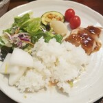 キッチン ブルー グローブ - ２度目のご飯、サラダ、お新香乗せワンプレート